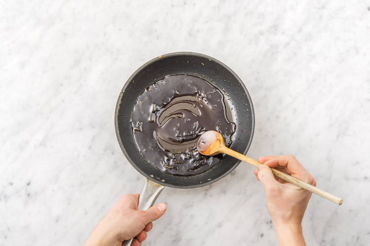 Make The Caramel Sauce