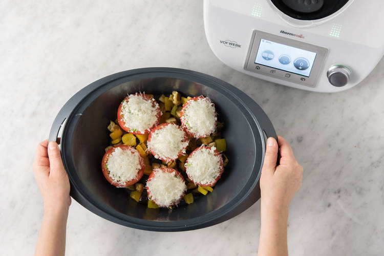 Gefüllte Tomaten garen