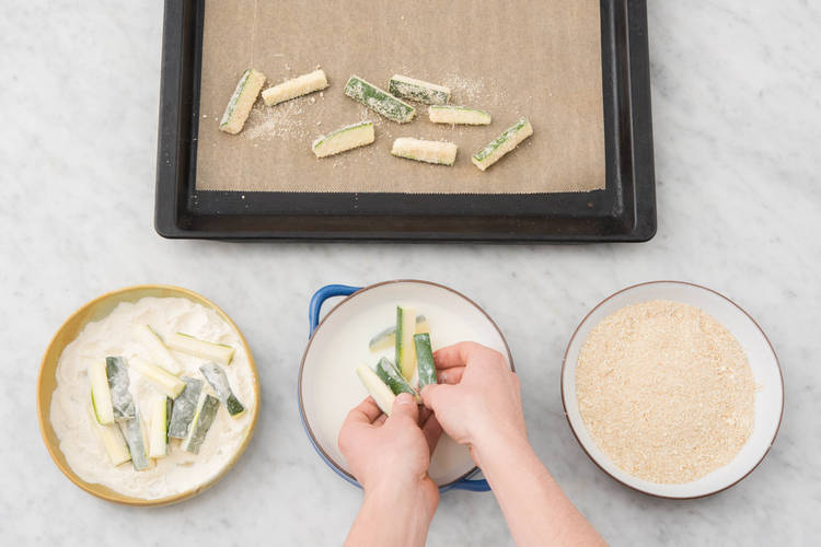 Zucchini panieren