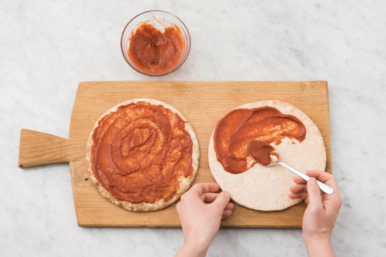 MAKE THE PIZZAS