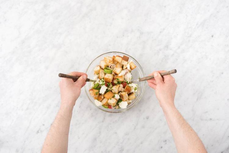 Toss Panzanella
