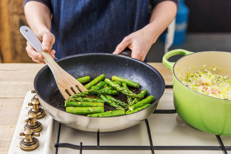 Stir Fry the Asparagus