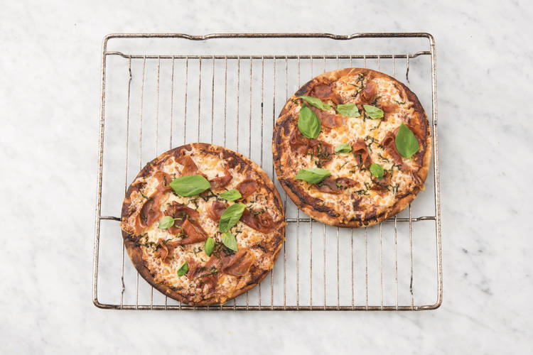 COOK THE PIZZA