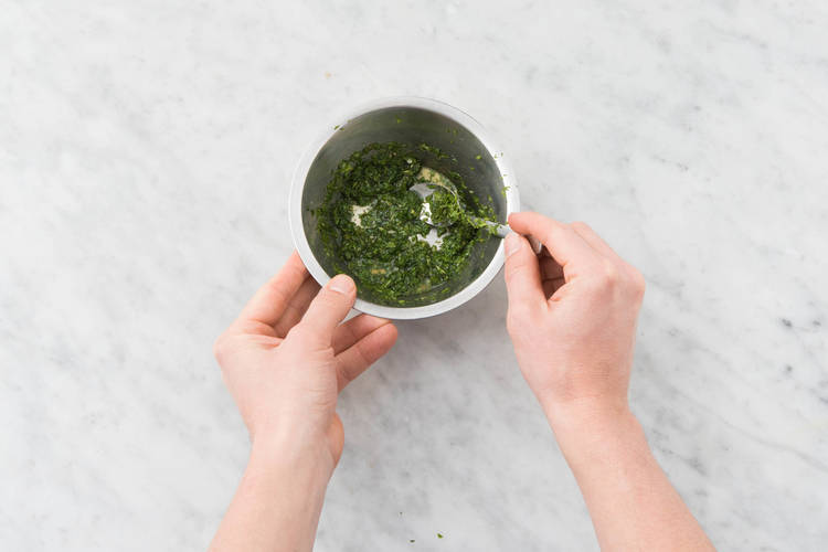 Make the mint chutney