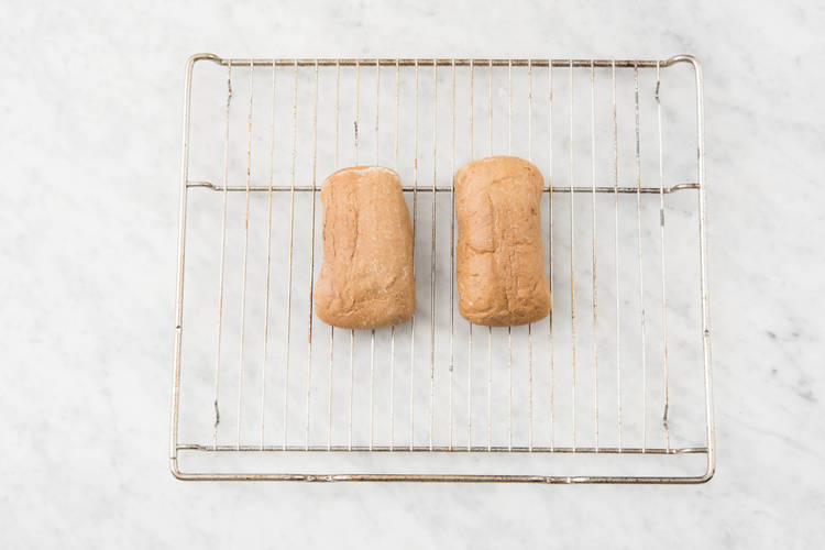 BRÖTCHEN AUFBACKEN