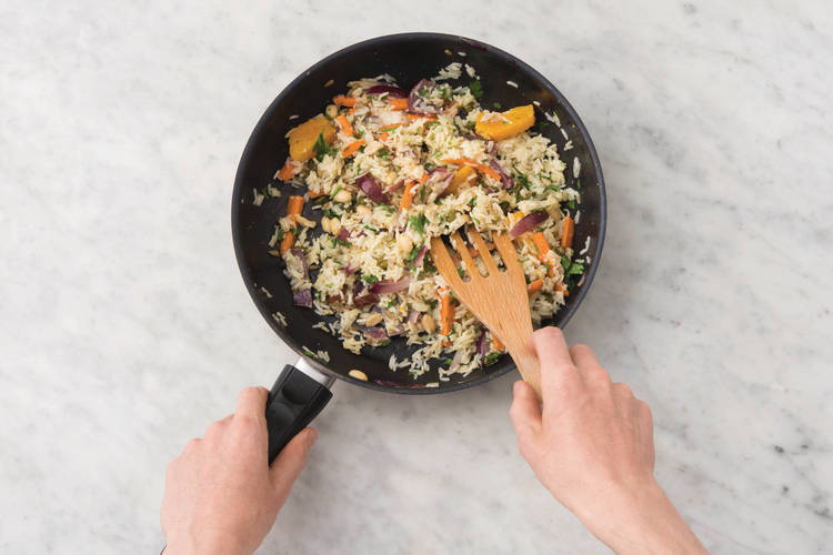 MAKE THE JEWELLED RICE