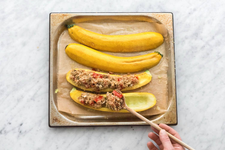 ZUCCHINI FÜLLEN