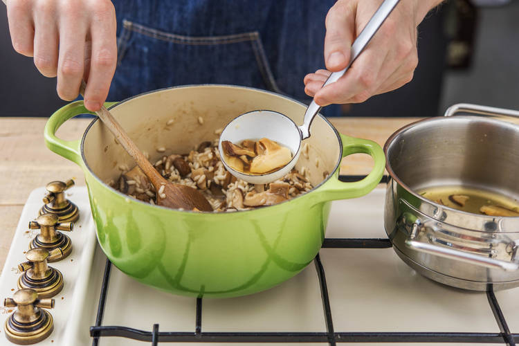 Ladle and stir