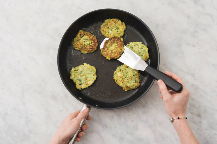 Fry the haloumi cakes
