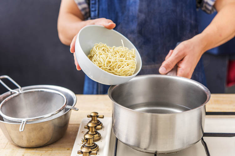Cook the noodles