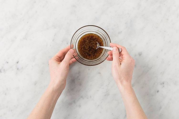 Make Vinaigrette