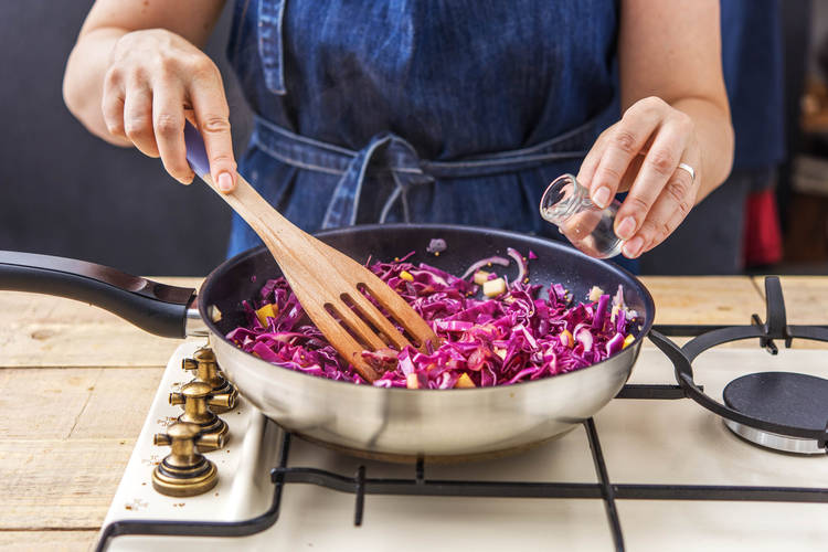 Steam the Cabbage