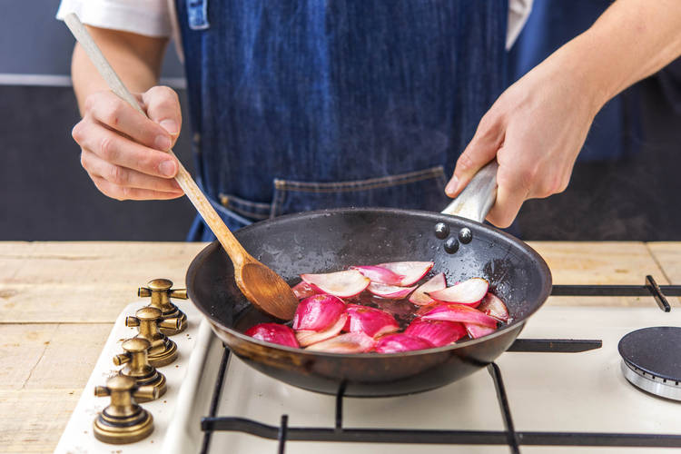 Cook the onion