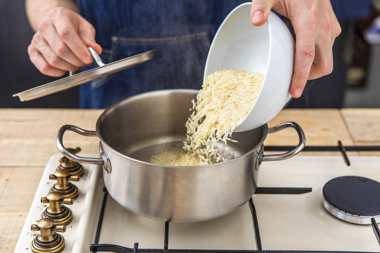 Cook the rice