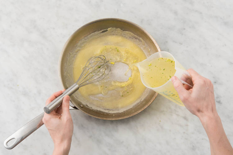 Préparer la sauce à la crème