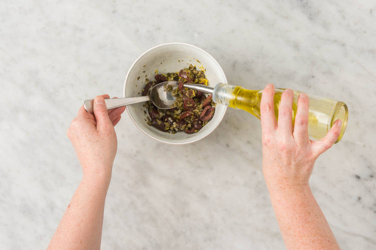 Mélanger les condiments