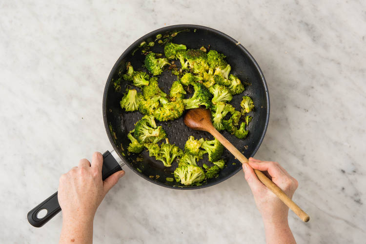 COOK BROCCOLI