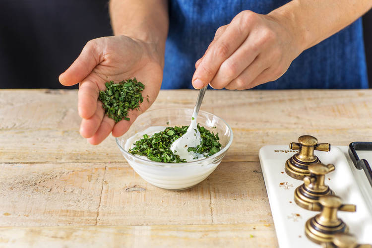 Make the Yoghurt Dip